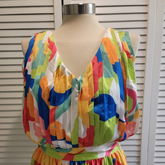 $9 FLYING TOMATO PLEATED MAXI DRESS NWOT - Picture 5 of 6